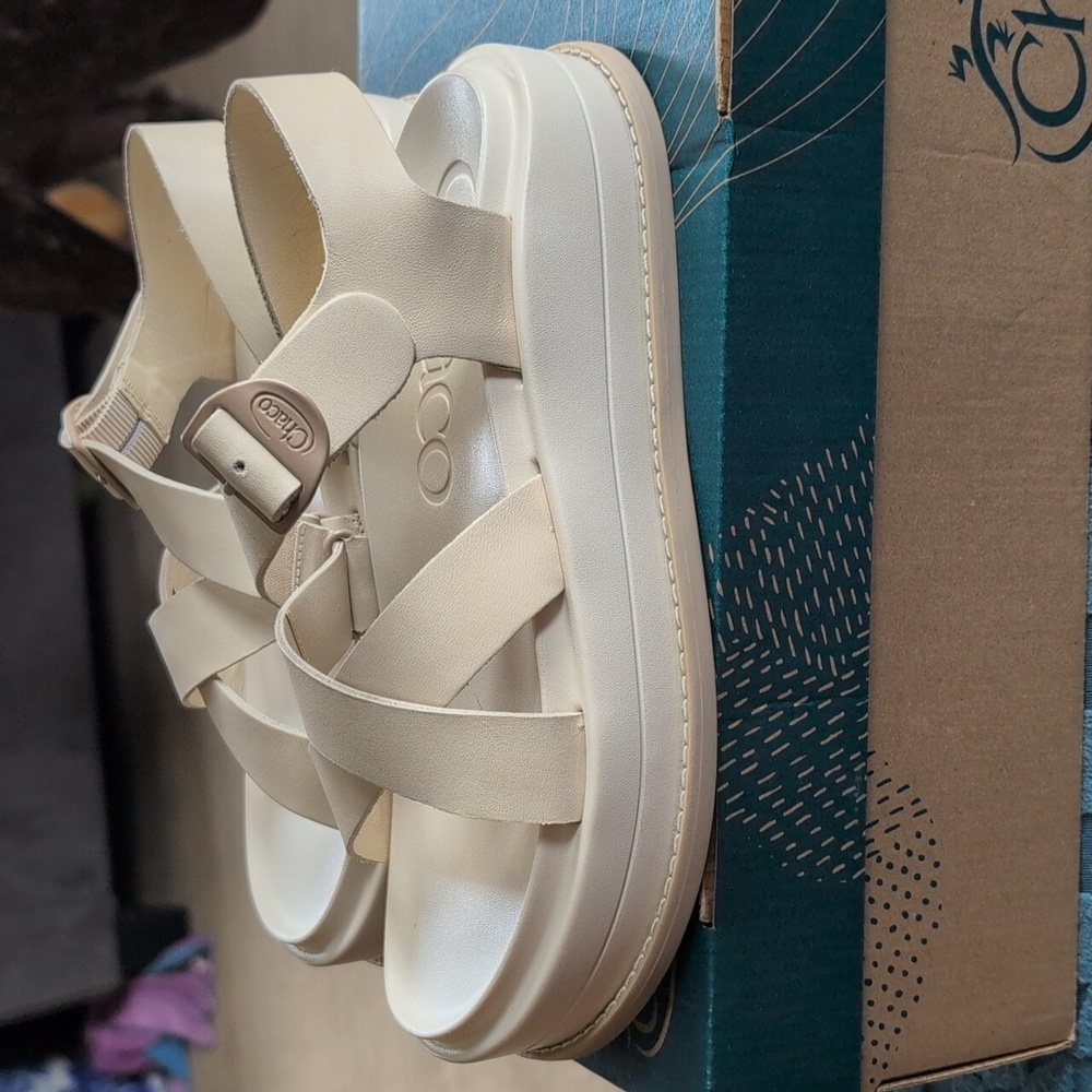 Chaco Women's Townes Midform Sandals 6 - Picture 4 of 13